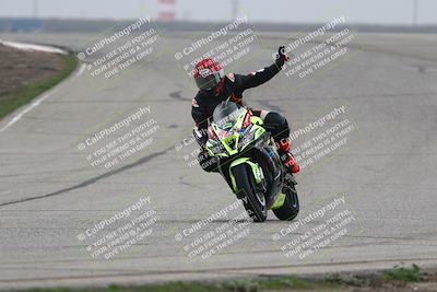 media/Nov-29-2025-TrackDaz (Sat) [[10ae2d9bce]]/B Group/Session 3 (Outside Grapevine)/